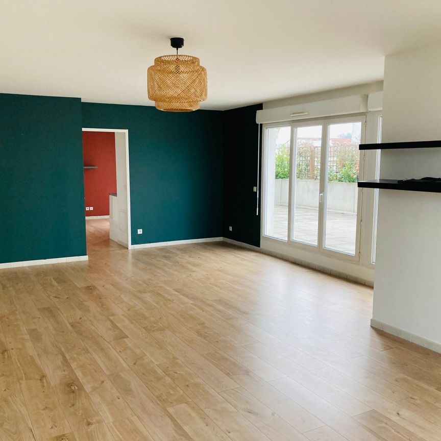 Location Appartement 5 pièces 115m² LYON 9ème - Photo 1