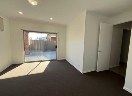 Melton South - Photo 5