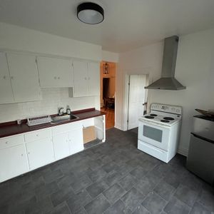 Appartement 6 1/2 à Louer, 3 Chambres - Photo 3