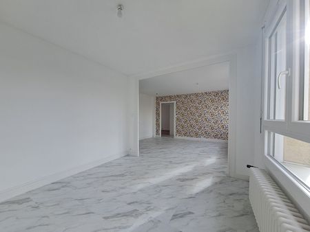 Location Appartement 4 pièces 60m² - Photo 4