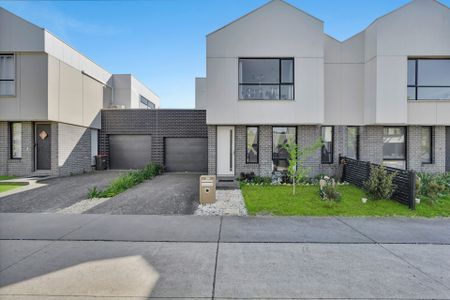 39 Quarter Circuit, Springvale. - Photo 2