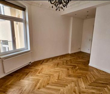 :: MOVE IN BEFORE CHRISTMAS :: Elegant apartment in Köpenick - Photo 3