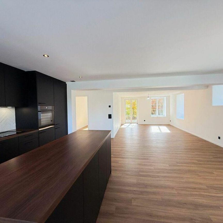 Moderne 5.5-Zimmer-Wohnung mit Garten - stilvolles Wohnen in Affelt... - Foto 1