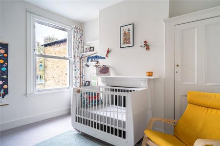 4 bedroom terraced house to rent - Photo 5