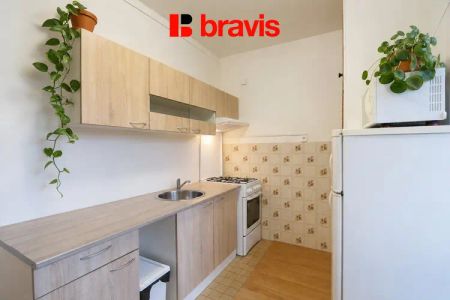 Pronájem bytu 1+1, ul. Křídlovická, Brno - střed, výborná dostupnost, sklep, balkon s výhledem do vnitrobloku - Photo 4