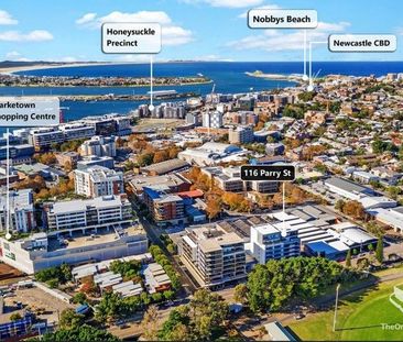 MODERN 2 BEDROOM APARTMENT - Photo 2