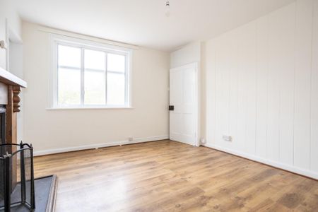 2 bedroom end of terrace house to rent - Photo 3