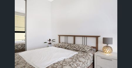 Spacious Fully Furnished 1-Bedroom Apartment in Epping - Photo 2