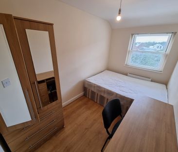 2 Bed Student Accommodation - Photo 1