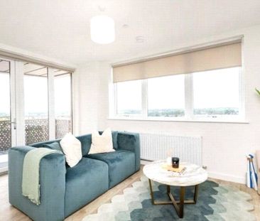 Elmsleigh Road, Staines-upon-Thames, Surrey, TW18 4AY - Photo 1