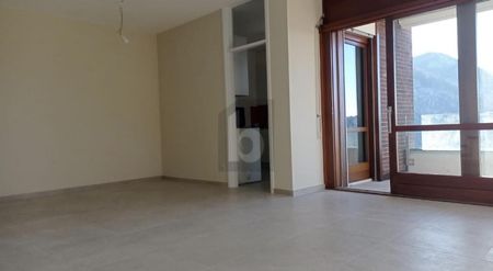 SPLENDIDA VISTA ,SPESE INCLUSE TRANNE RISCALDAMENTO - Foto 3