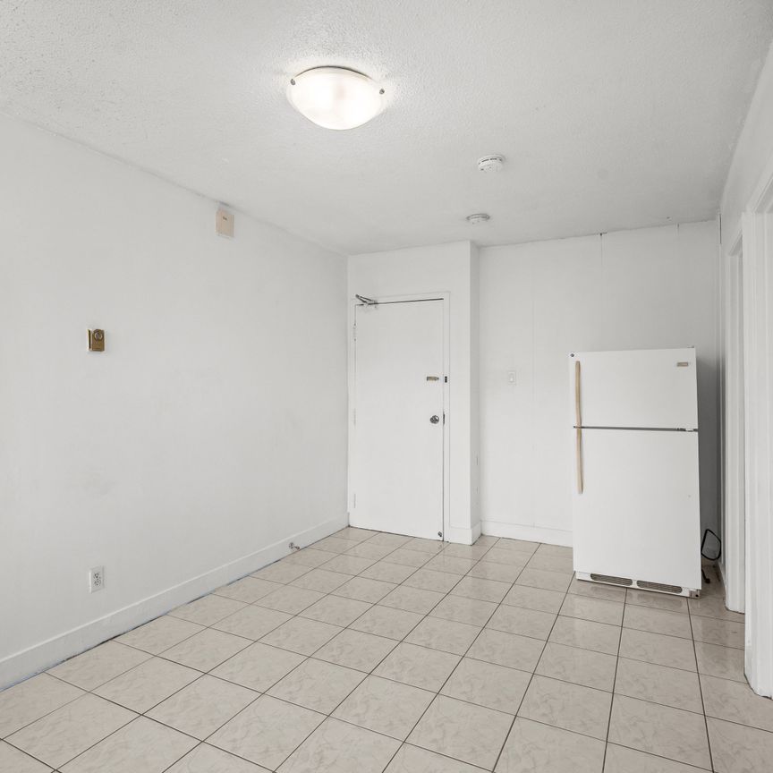 For Lease - 638 Dufferin Street Unit# 4, Toronto, Ontario - Photo 1
