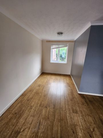 2 Bed Flat, Berlington Court, BS1 - Photo 4