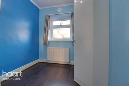 4 bedroom terraced house to rent - Photo 5