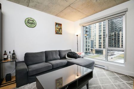 Condo moderne de 3 chambres au cœur de Griffintown! - Photo 3