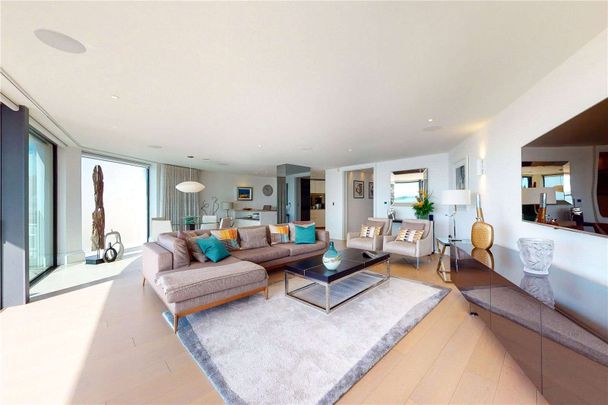 Ultra-modern waterside living at its finest with spectacular views of Poole Harbour and beyond. - Photo 1