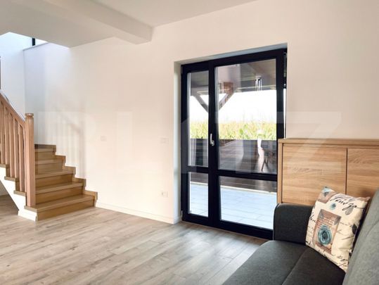 Casă modernă, tip duplex, de inchiriat, 88 mp + 200 mp ter - Fotografie 1