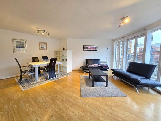 2 Bed Flat For Rent - Photo 1