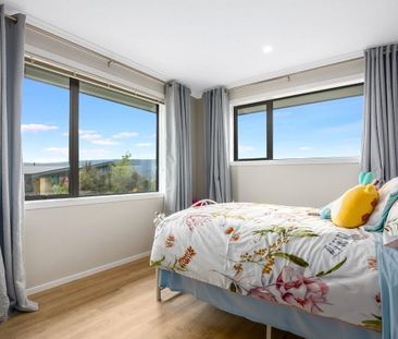 13 Cosgrove Rise, Riverstone Terraces - Photo 4