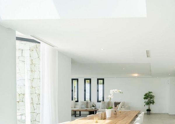 Luxury Villa for rent in Benahavís, Spain