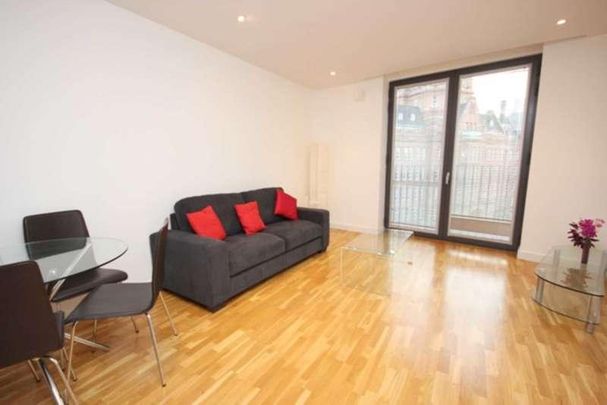 Piccadilly Place, Manchester, M1 - Photo 1