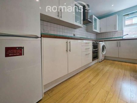 Melrose Court, Coningsby Road, High Wycombe, HP13 - Photo 2