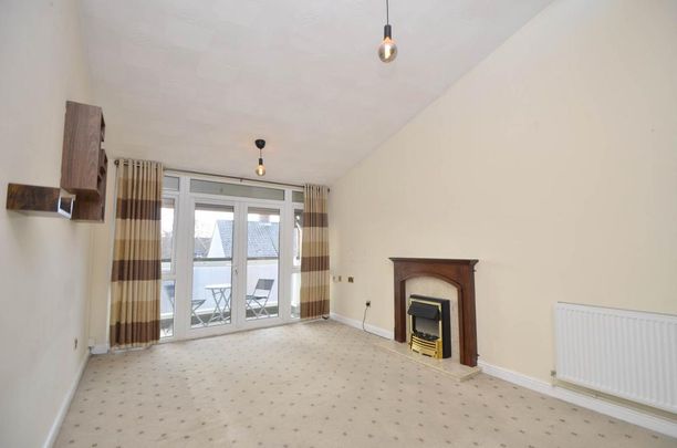 2 bedroom flat to rent - Photo 1