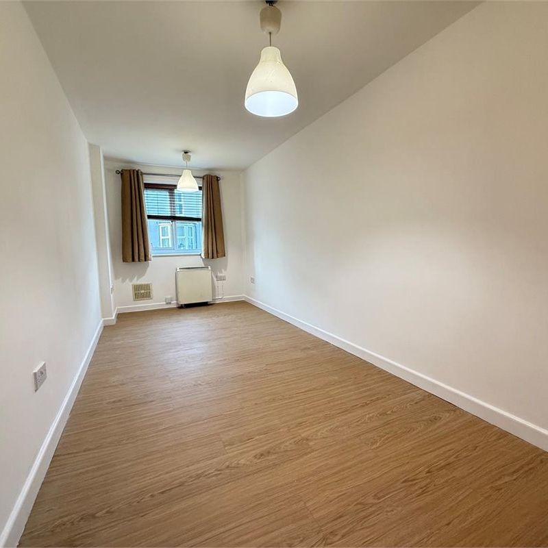 Flat 5, Hamilton Court, Stone Lane, Peterborough - Photo 1