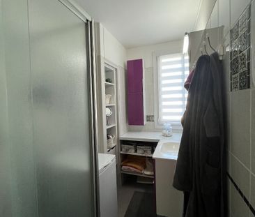 Location Appartement 5 pièces 85m² - Photo 6