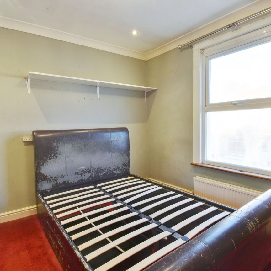 2 bedroom house to rent - Photo 1