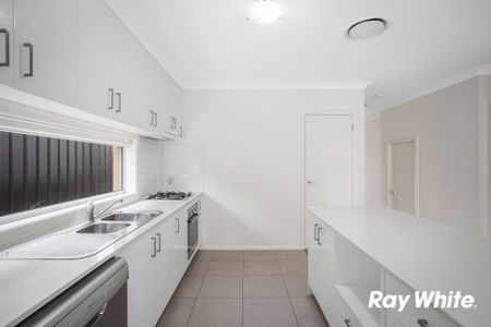 Immaculate Four Bedroom Family Home in Prime Location! - Photo 2