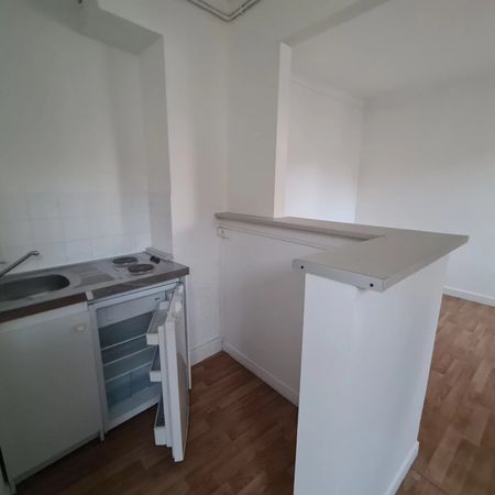 Location Appartement 1 pièce 23m² BOULOGNE SUR MER 62200 - Photo 3