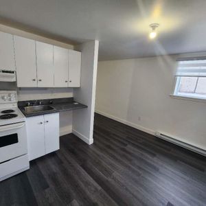 2 1/2 à louer Victoriaville (Électricité inclus) - Photo 2