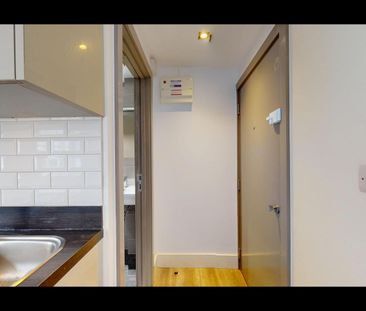 Studio Flat, Kilburn High Road, NW6 - Photo 2