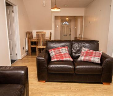 3 bedroom terraced house to rent - Photo 6