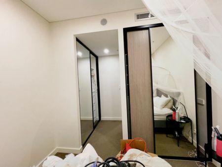 8 Kingsborough Wy, Sydney - Photo 4