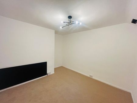 3 bedroom house to rent - Photo 2