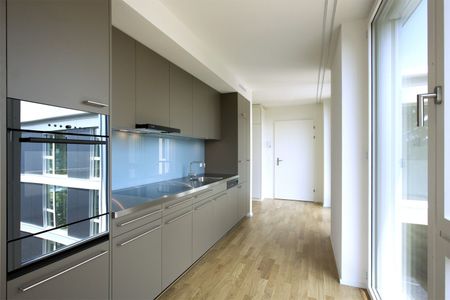 4.5-Zimmerwohnung in Adlikon zu vermieten - Photo 2