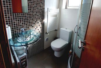 T2 for rent, next to the Glicínias Shopping Center, Aveiro.