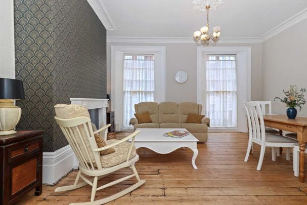 1 bedroom in a house share to rent - Photo 1