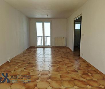 Location Maison 4 pièces 92m² CASTRES 81100 - Photo 1