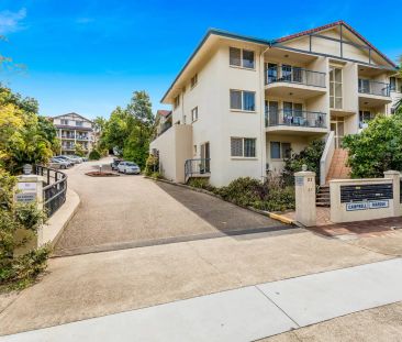 “Spacious 3 bed apartment - garden position MOVE IN NOW!!” - Photo 3
