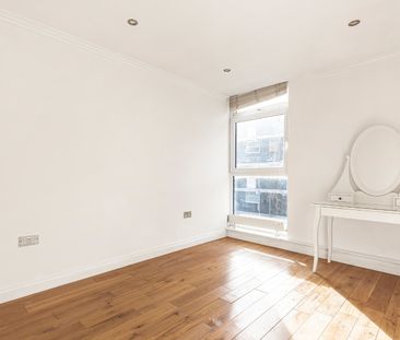 Bolingbroke Walk, London, SW11 - Photo 4