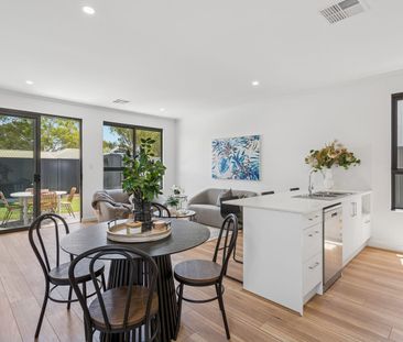 Stylish 3 Bedroom Home - Photo 1