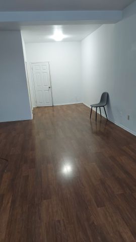 For Lease - 2881 Lawrence Avenue Unit# 6, Toronto, Ontario - Photo 2