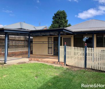 STROLL TO NOWRA CBD - Photo 1