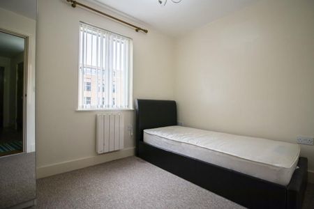 2 bedroom apartment to rent - Photo 3