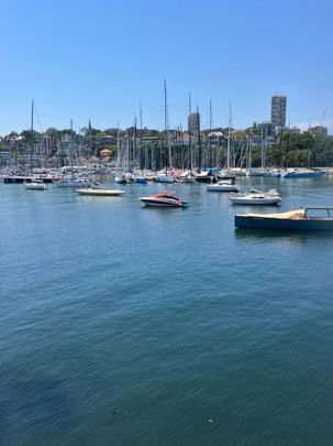 Elizabeth Bay - Photo 1