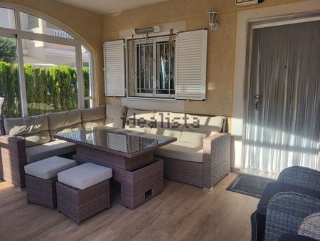 Alquiler de chalet adosado en Calle Abeto, 45 - Photo 4