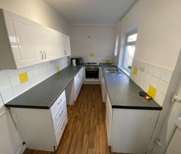 2 bedroom terraced house to rent - Photo 6